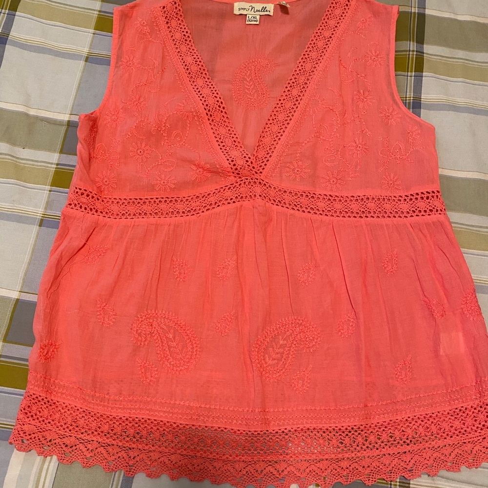 Simply Noelle Tank Top